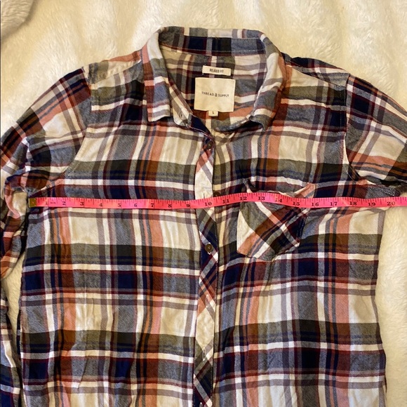 Thread & Supply Cream/Navy/Burgundy Long Sleeve Button Down Flannel Shirt | L - Picture 4 of 5